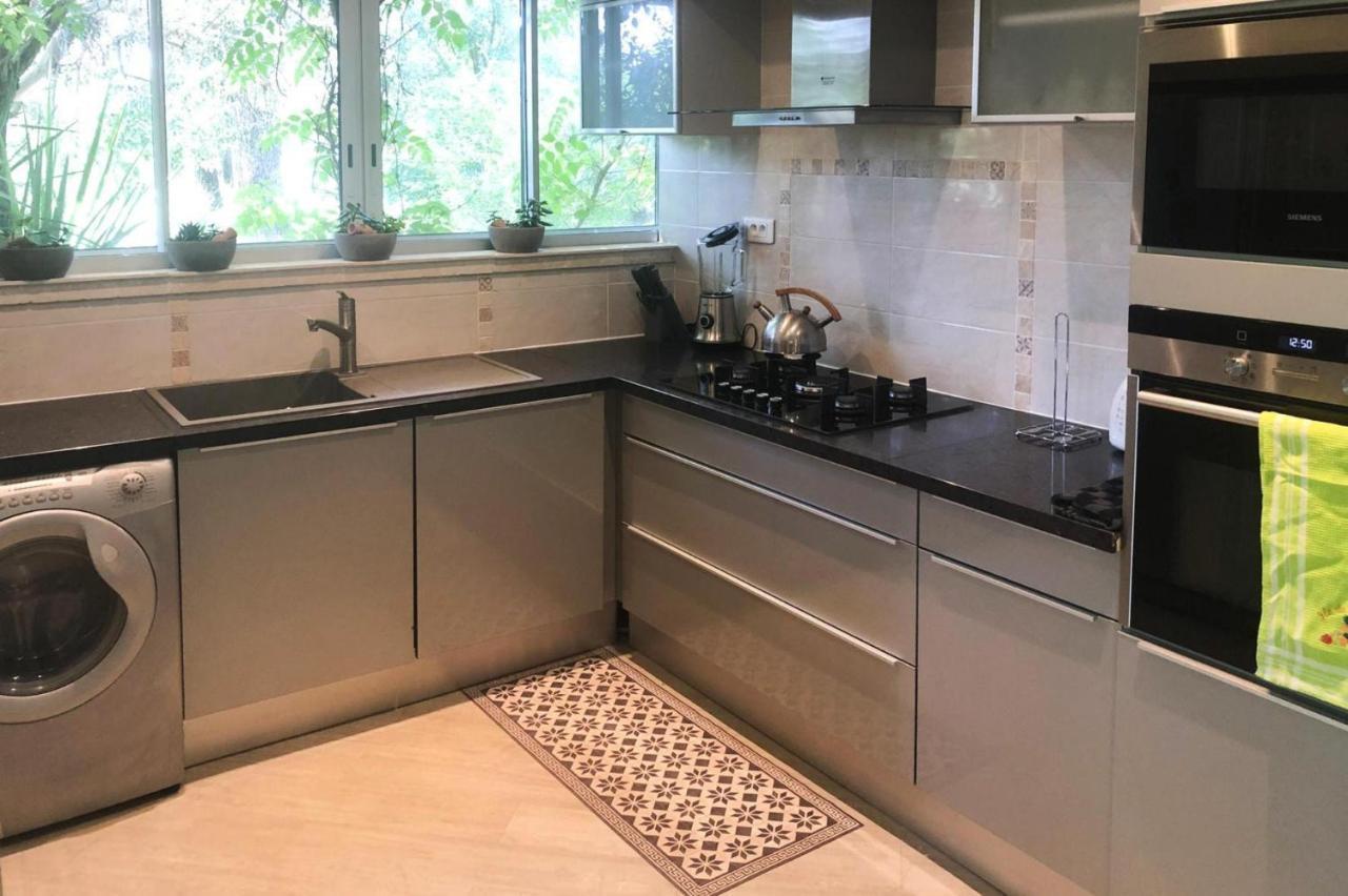 Holiday Home With Indoor Pool, Le Porge Luaran gambar