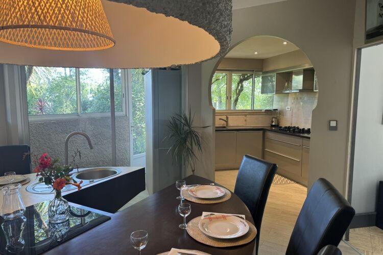 Holiday Home With Indoor Pool, Le Porge Luaran gambar